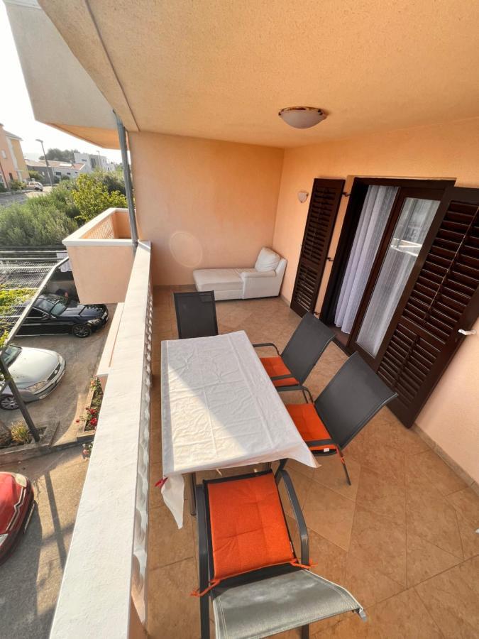 Apartment Plavia Biograd Biograd Na Moru Exterior foto
